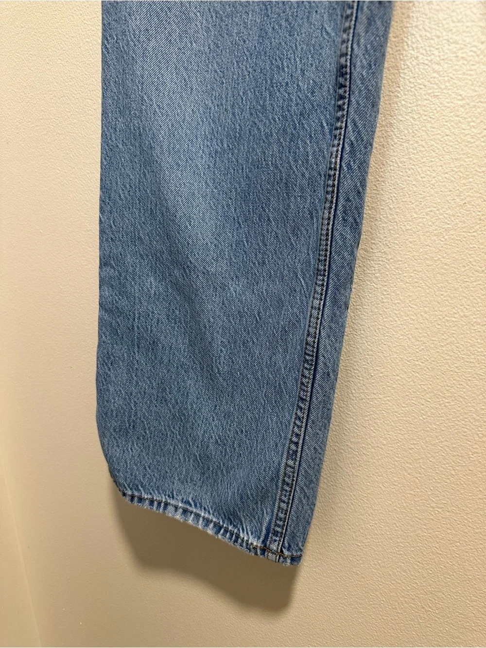 Abercrombie & Fitch Women’s Light Wash “The Loose” High Rise Curve Love Jeans